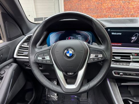 Used 2022 BMW X5 xDrive40i w/ Climate Comfort Package AWD/4WD image 14