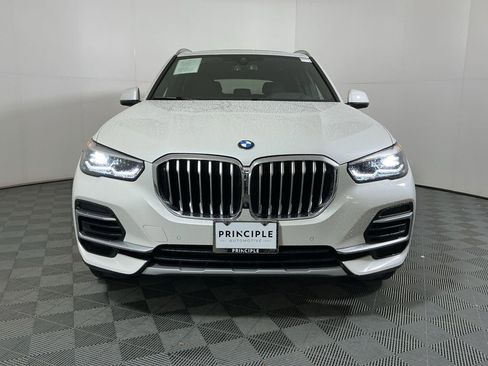 Certified 2023 BMW X5 xDrive40i w/ Premium Package AWD/4WD image 3