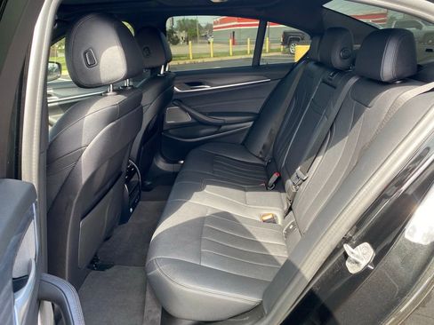 Used 2021 BMW 530i image 10