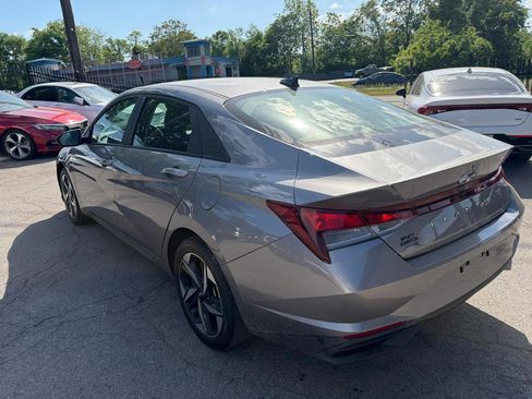 Used 2023 Hyundai Elantra SEL w/ Convenience Package FWD image 6