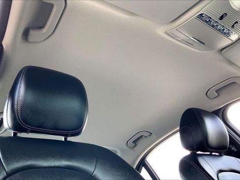 Used 2017 Mercedes-Benz C 300 Sedan image 14