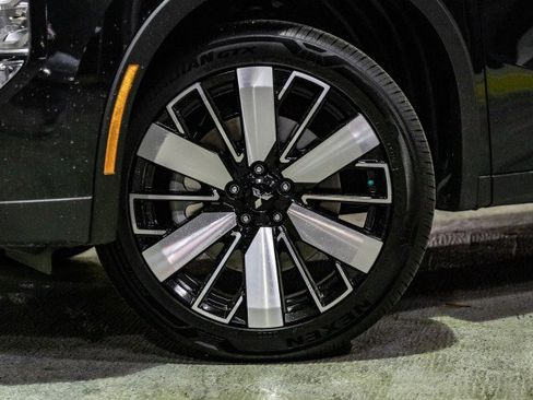 New 2025 Mitsubishi Outlander SE image 3