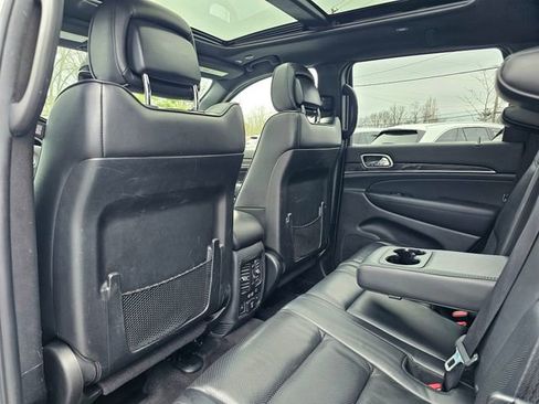 Used 2018 Jeep Grand Cherokee Overland image 23