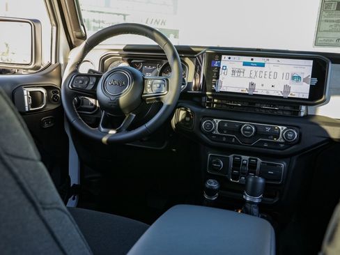 New 2026 Jeep Gladiator Sport image 22