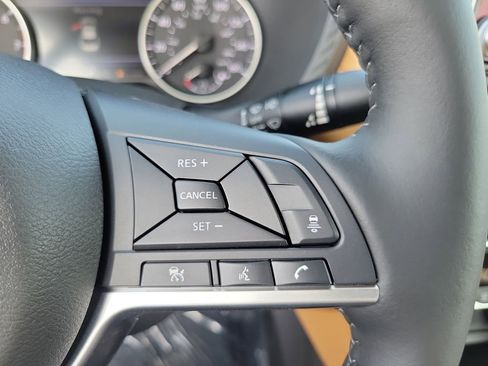 New 2025 Nissan Sentra SV w/ SV Premium Package image 6