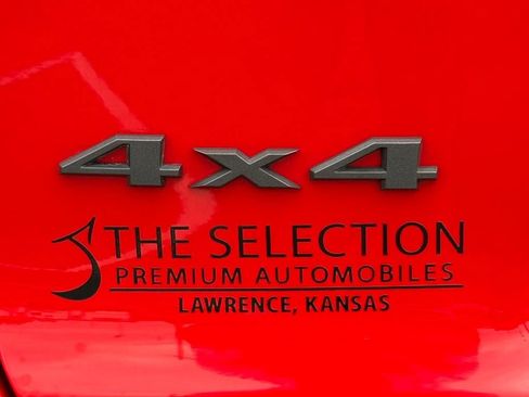 Used 2019 Jeep Cherokee Trailhawk w/ Comfort/Convenience Group AWD/4WD image 15