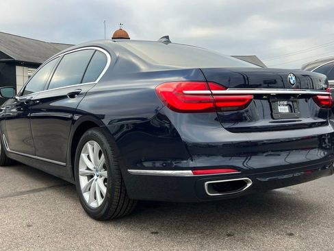 Used 2016 BMW 740i image 5