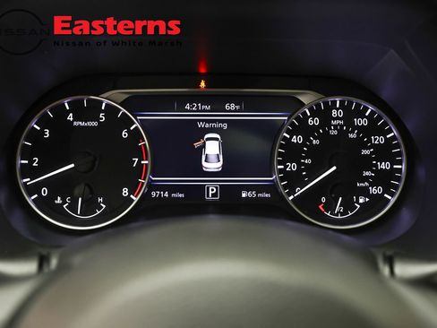 Used 2024 Nissan Sentra SV w/ SV Premium Package FWD image 17