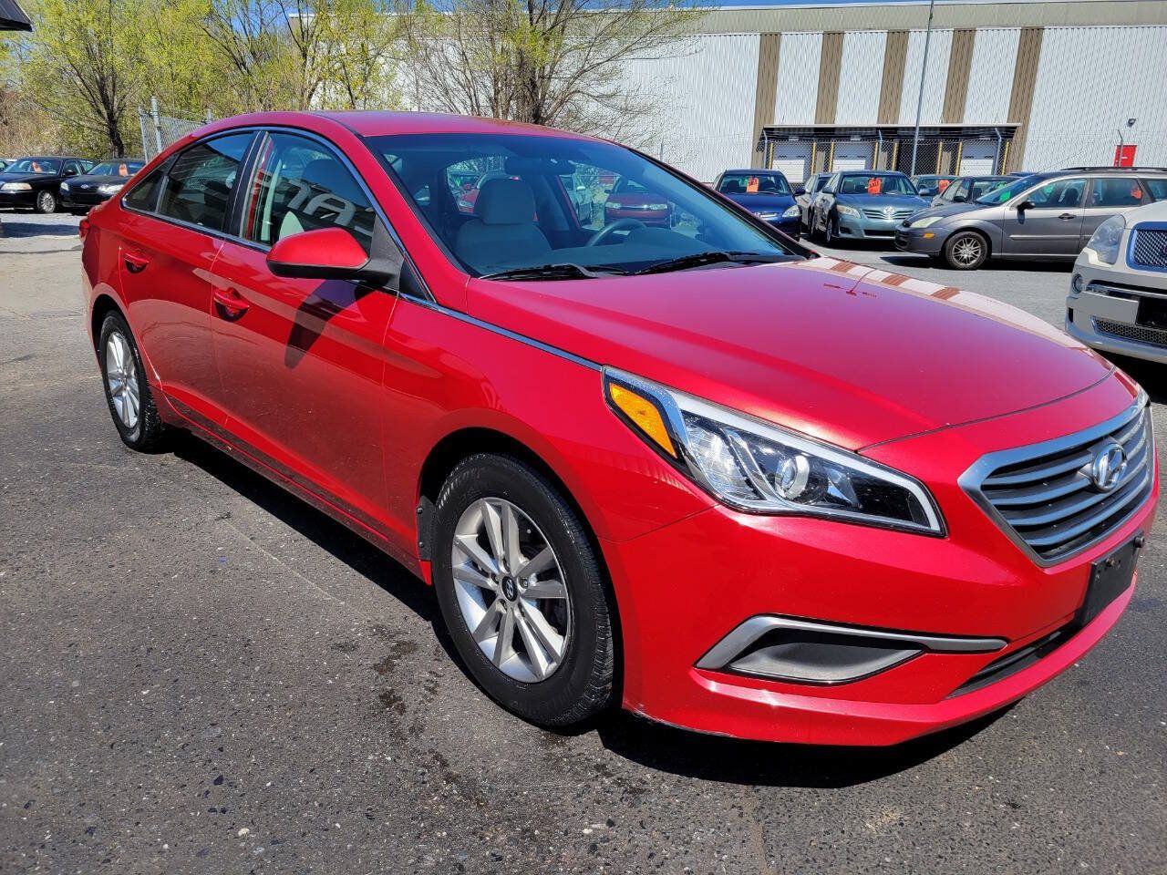 Used 2017 Hyundai Sonata SE FWD image 3