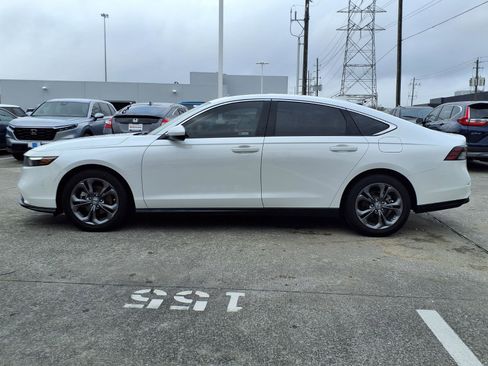 Used 2023 Honda Accord EX image 22