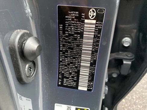 Used 2025 Toyota Corolla LE FWD image 31