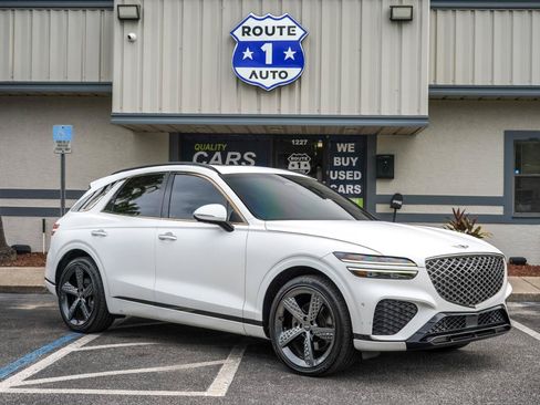 Used 2022 Genesis GV70 2.5T w/ Sport Prestige Package AWD/4WD image 4