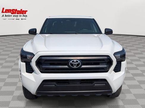 Used 2024 Toyota Tacoma SR AWD/4WD image 8