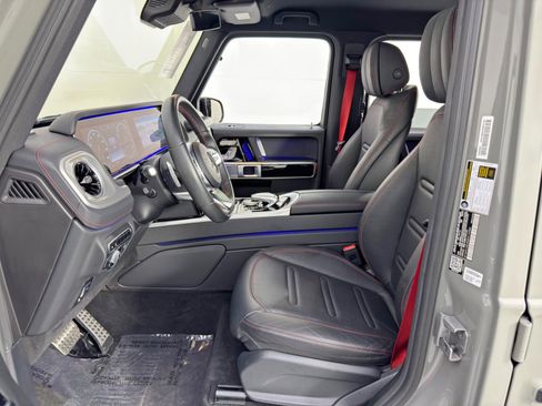 Used 2021 Mercedes-Benz G 550 w/ AMG Line image 17
