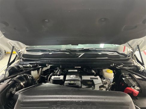 Used 2024 RAM 3500 Laramie image 30