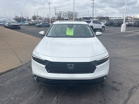 New 2026 Honda Accord Touring image 2