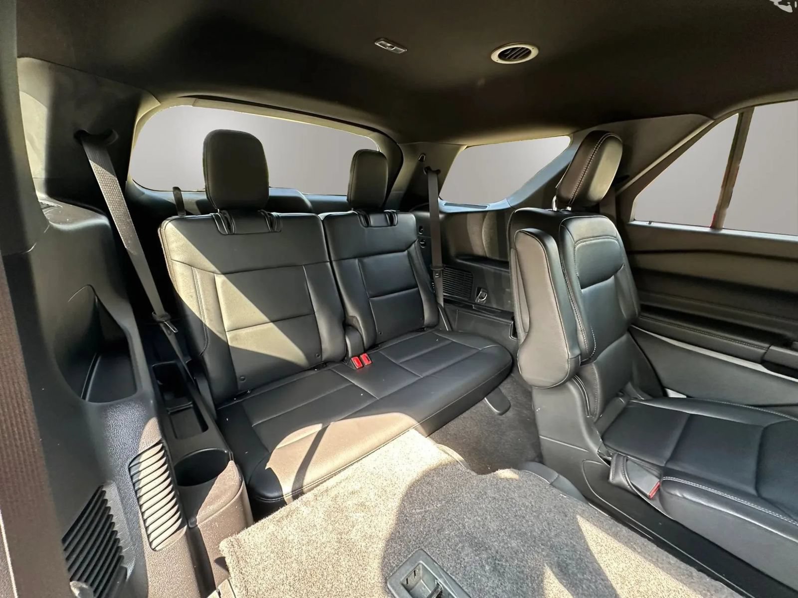 Used 2020 Ford Explorer XLT w/ Equipment Group 202A RWD image 25
