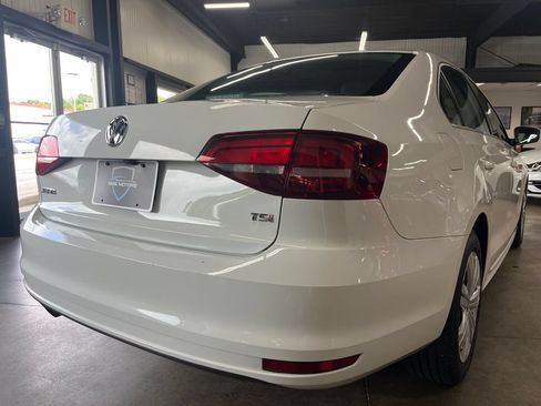 Used 2017 Volkswagen Jetta S FWD image 11