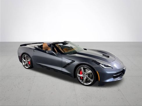 Used 2014 Chevrolet Corvette Stingray Convertible w/ 3LT Preferred Equipment Group RWD image 4