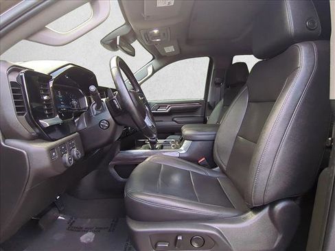 Used 2023 Chevrolet Silverado 1500 LTZ w/ LTZ Premium Package AWD/4WD image 17