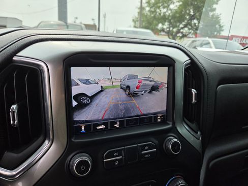 Used 2021 Chevrolet Silverado 1500 LTZ AWD/4WD image 21