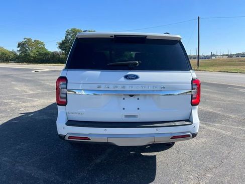 Used 2022 Ford Expedition Limited image 5