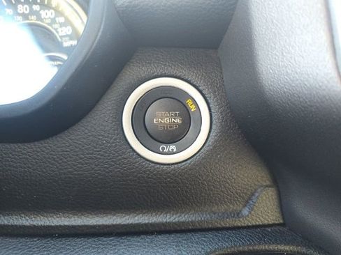 Certified 2022 RAM 1500 Big Horn image 17