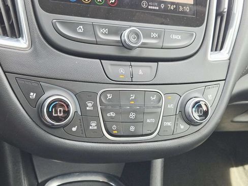 Used 2024 Chevrolet Malibu LT FWD image 22
