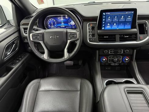 Used 2023 Chevrolet Suburban Z71 w/ Luxury Package AWD/4WD image 33