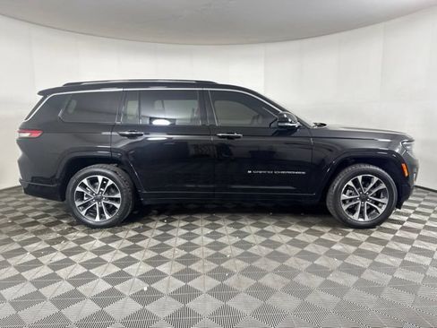 Used 2023 Jeep Grand Cherokee L Overland w/ Rear Seat Video Group I AWD/4WD image 2