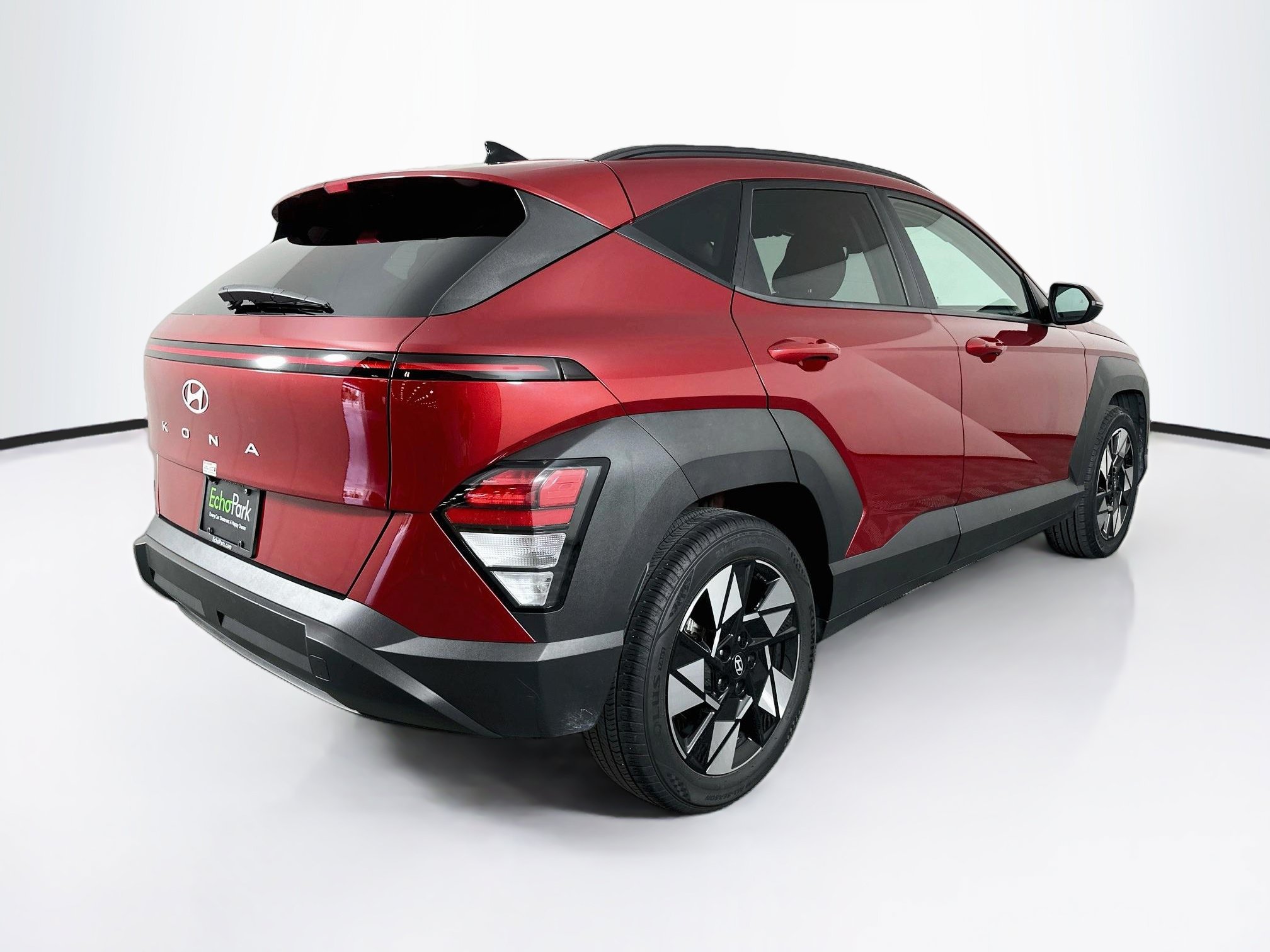 Used 2025 Hyundai Kona SEL FWD image 9
