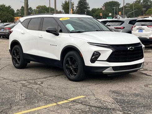 Used 2023 Chevrolet Blazer LT w/ Convenience Package FWD image 7