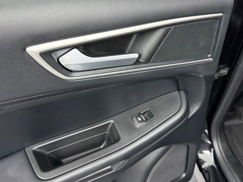 Used 2022 Ford Edge SEL w/ Convenience Package image 57