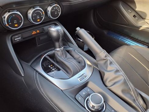 New 2026 MAZDA MX-5 Miata RF Grand Touring RWD image 16