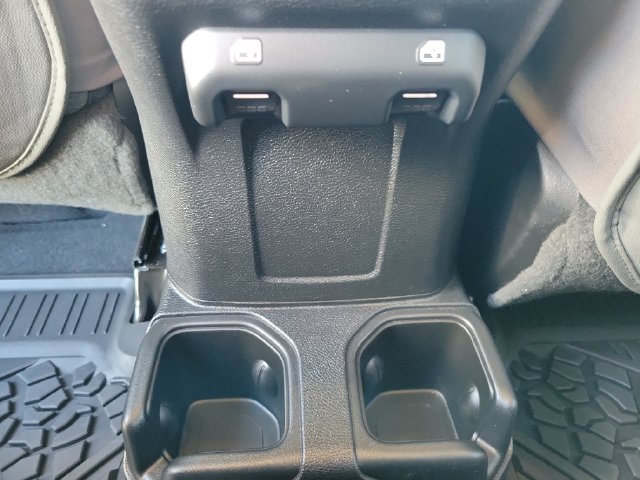 Used 2025 Jeep Gladiator Sport AWD/4WD image 16