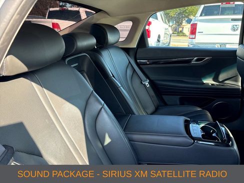 Used 2023 Genesis G80 2.5T AWD/4WD image 11
