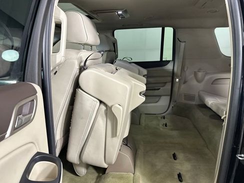 Used 2019 GMC Yukon XL Denali w/ Denali Ultimate Package image 25