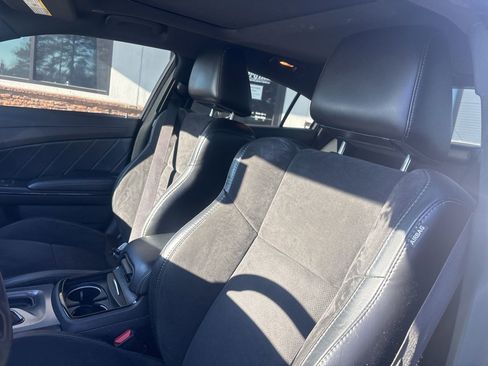 Used 2022 Dodge Charger R/T w/ Plus Group image 3