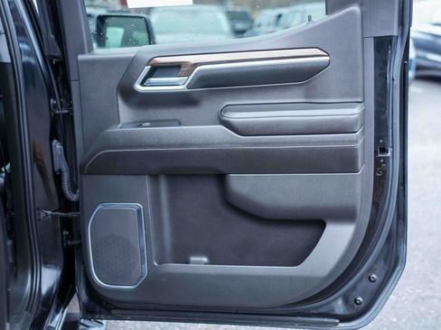 Used 2022 Chevrolet Silverado 1500 LT Trail Boss w/ Convenience Package II image 18