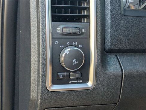 Used 2018 RAM 2500 Limited image 11