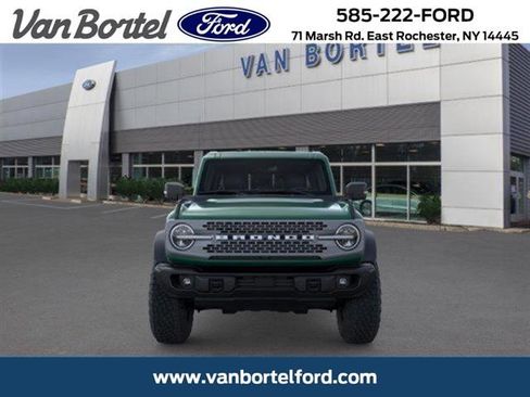 Used 2025 Ford Bronco Badlands image 91