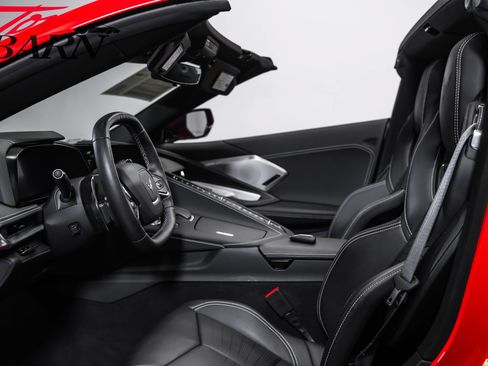 Used 2020 Chevrolet Corvette Stingray Preferred Cpe w/ 2LT Preferred Equipment Group RWD image 30