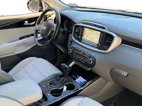 Used 2019 Kia Sorento SX w/ SX Touring Package AWD/4WD image 18