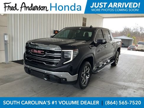 Used 2022 GMC Sierra 1500 SLT w/ SLT Premium Plus Package image 1