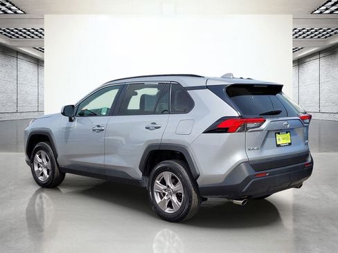 Used 2025 Toyota RAV4 XLE FWD image 9