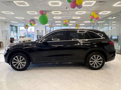 Used 2024 Mercedes-Benz GLC 300 image 4