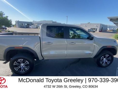 Used 2023 GMC Canyon AT4 w/ AT4 Premium Package AWD/4WD image 9