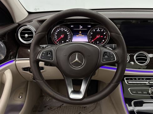 Used 2017 Mercedes-Benz E 300 image 23