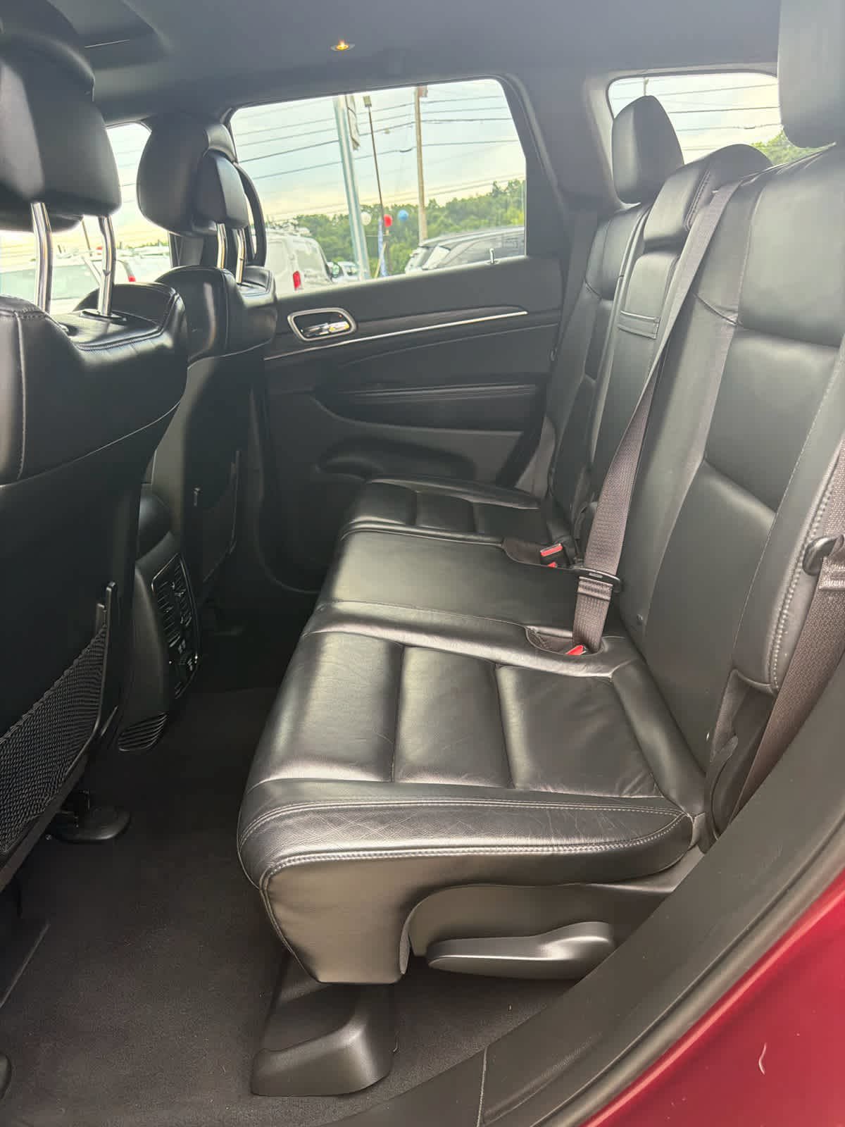 Used 2019 Jeep Grand Cherokee Limited AWD/4WD image 10