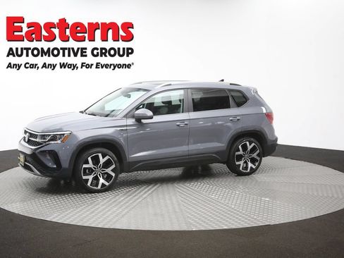 Used 2023 Volkswagen Taos SEL AWD/4WD image 57